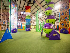 Apartment | Children's area - Nature Hideaway Hambachtal Holiday Park (Oberhambach)