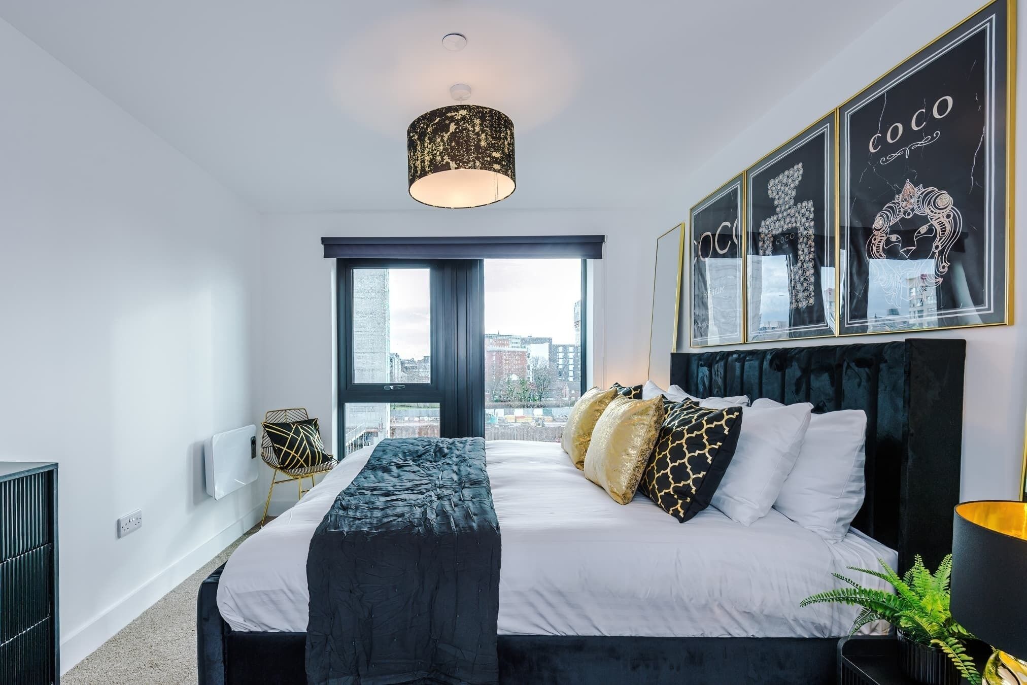2 bedrooms, iron/ironing board, Internet, bed sheets