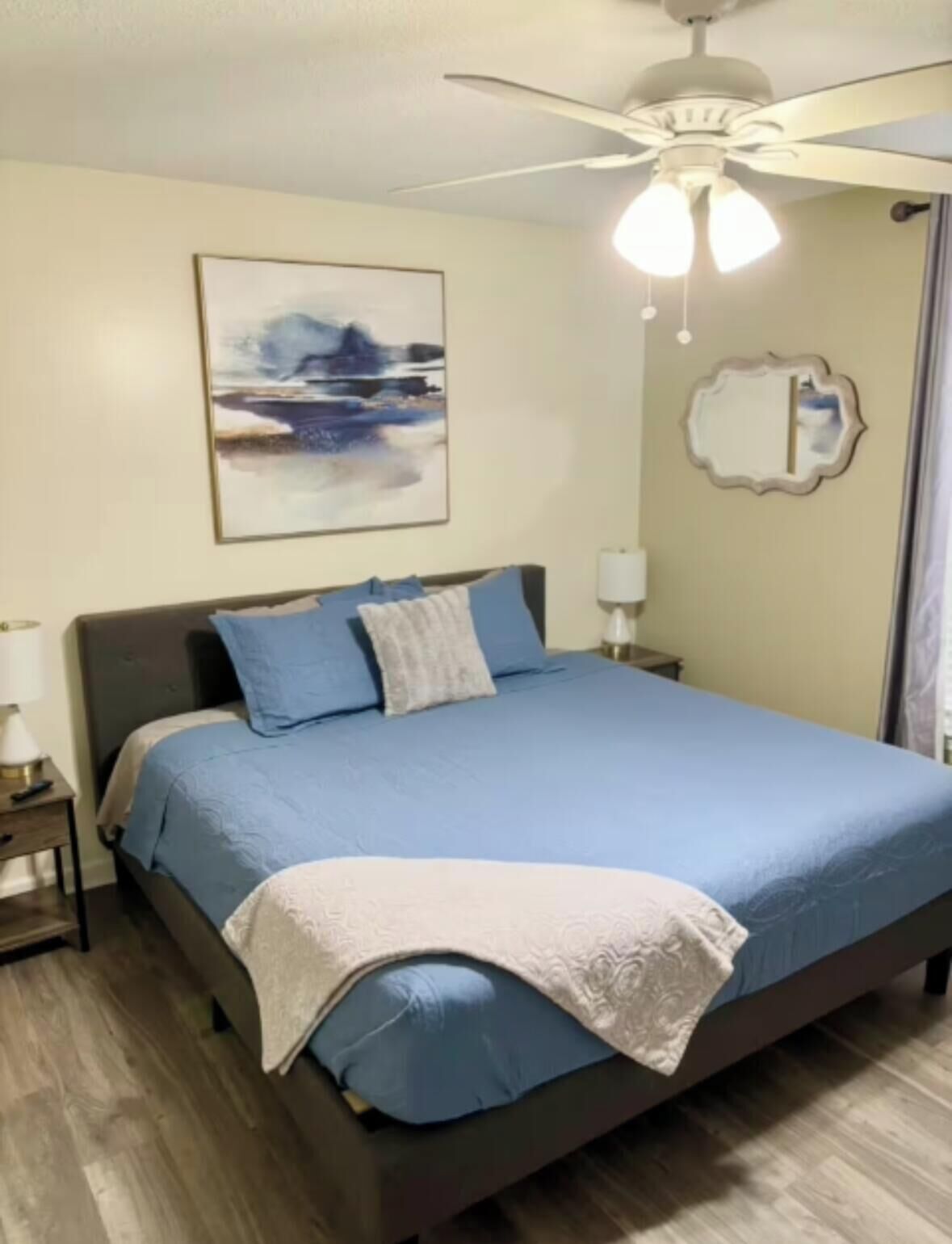 2 bedrooms, iron/ironing board, WiFi, bed sheets