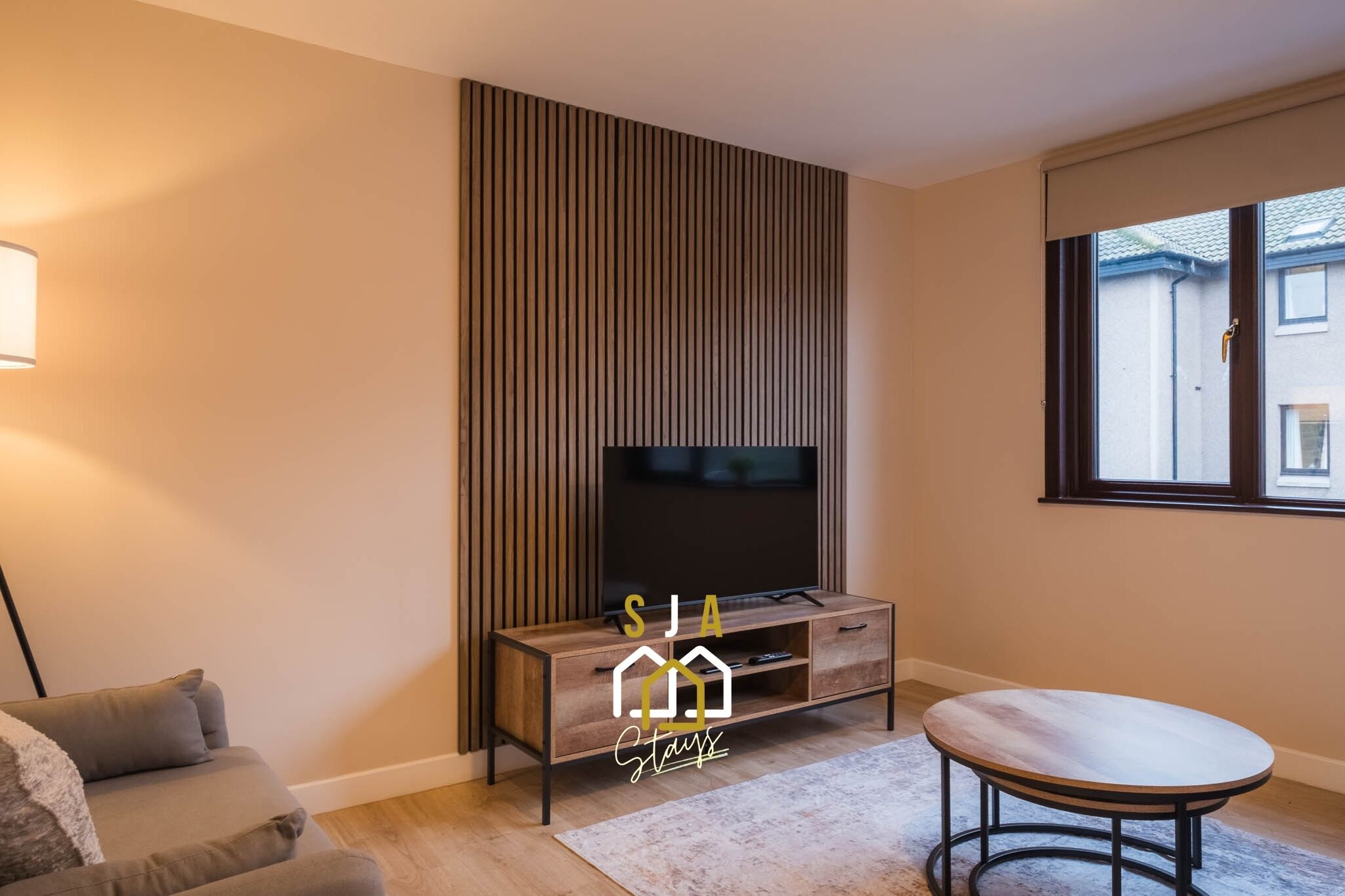 Living Room / Lounge