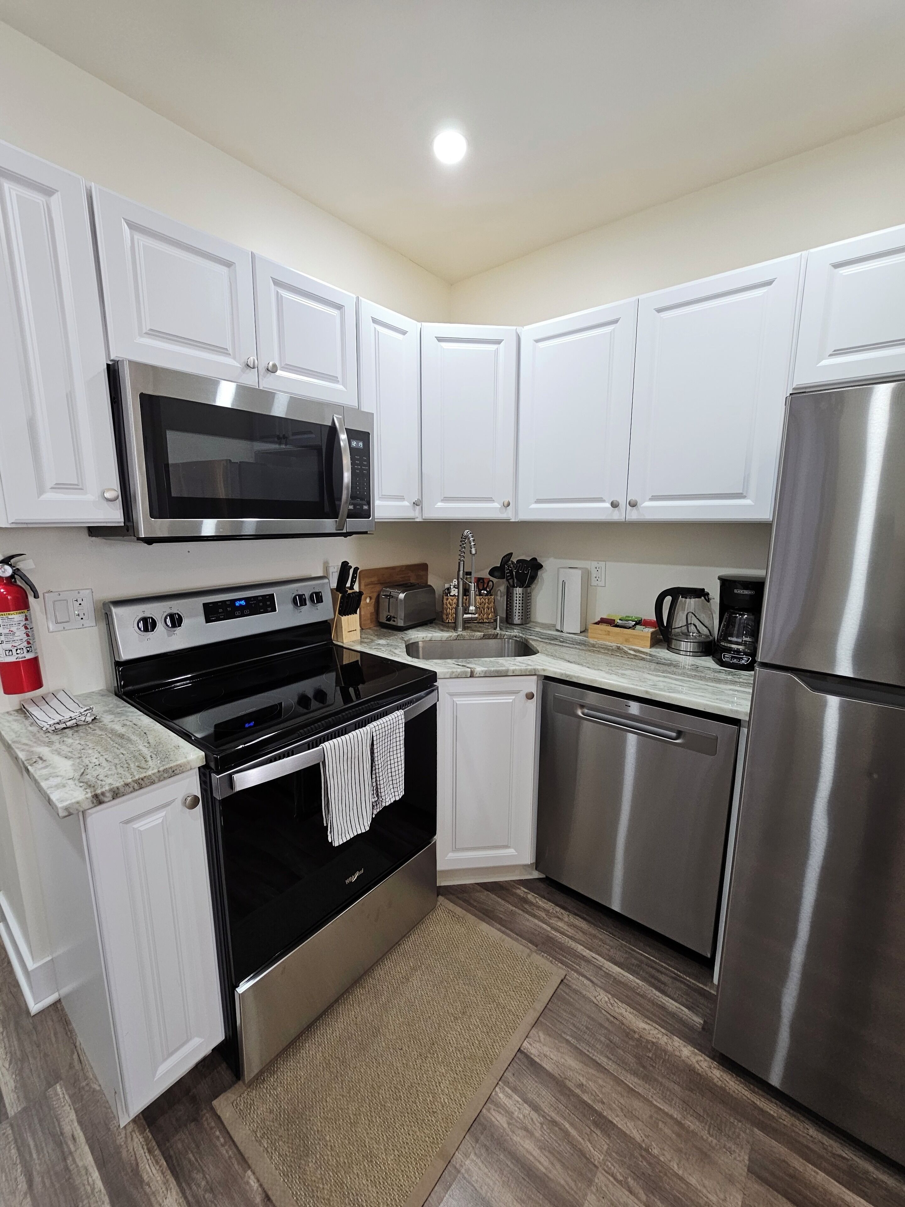 Microwave, oven, stovetop, dishwasher