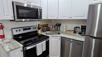 Microwave, oven, stovetop, dishwasher