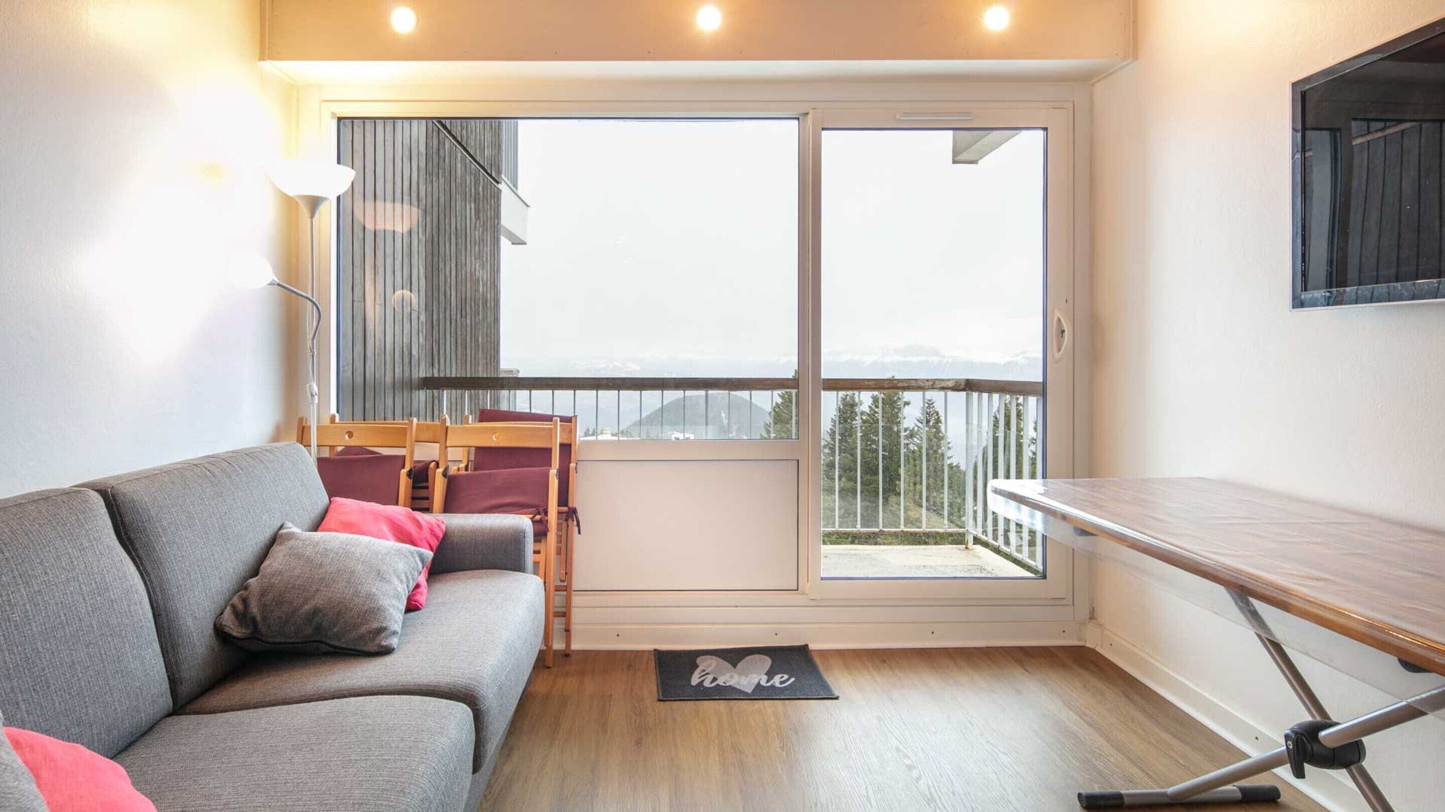 Apartment | Living room