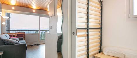 Apartment | Living room