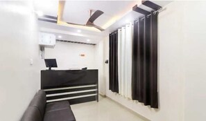 House | Reception - Collection Campus Formerly Lily Grand (Varanasi)