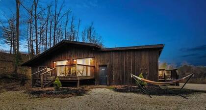 Hikers Haven- Group Cabin- Retreat in the Red River Gorge