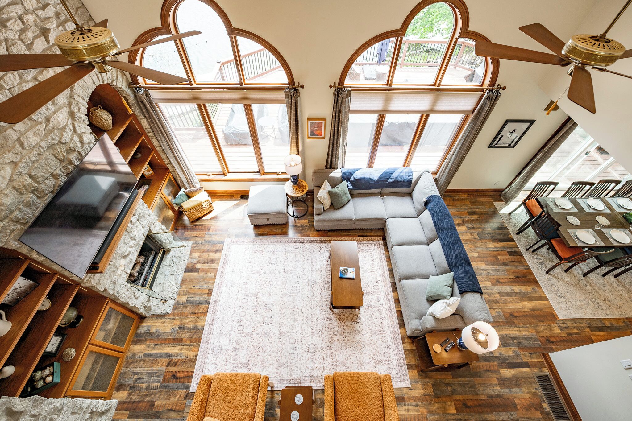 Smart TV, fireplace, video games, books