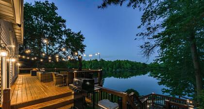 Luxury Lakefront Retreat w/ Indoor Pool, Arcade, Outdoor TV, Hot Tub + Kayaks