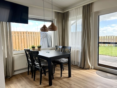 Vacation home Siel & Meer - Holiday home in the best location of Neuharlingersiel
