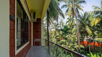 House | Property grounds