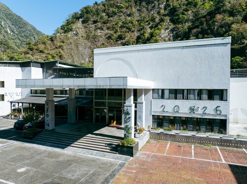 tienhsiang youth activity center