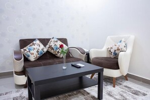 Family suite Two Bed Room | Living area