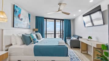 Individuelt dekorert, individuelt innredet og skrivebord