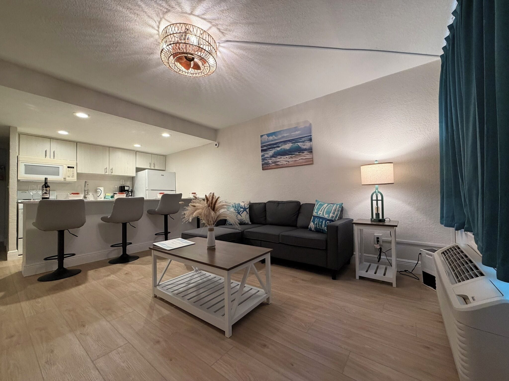 Decoración individual, mobiliario individual, escritorio