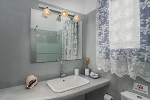 Studio, Balcony, Courtyard View | Bathroom - Anamnisi Studio (Milos)