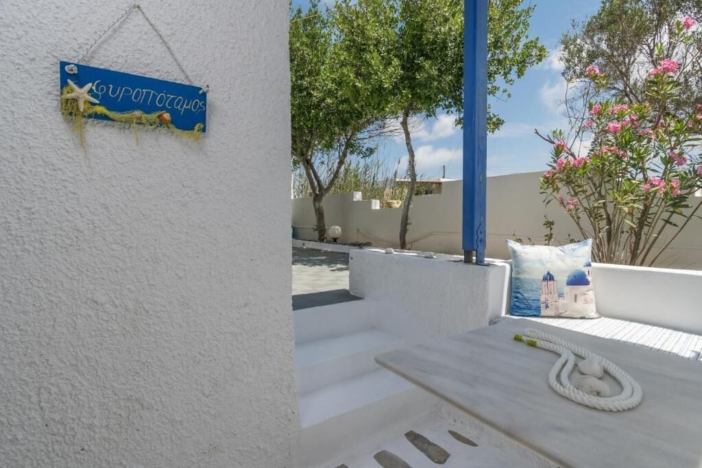 Estudio, patio, vistas al patio | Restaurante al aire libre
