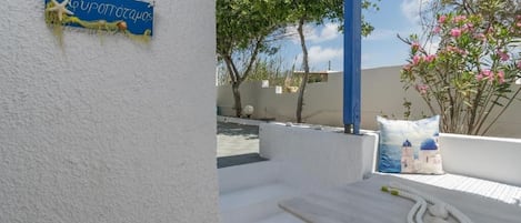 Studio, patio, vue cour intérieure | Restauration extérieure