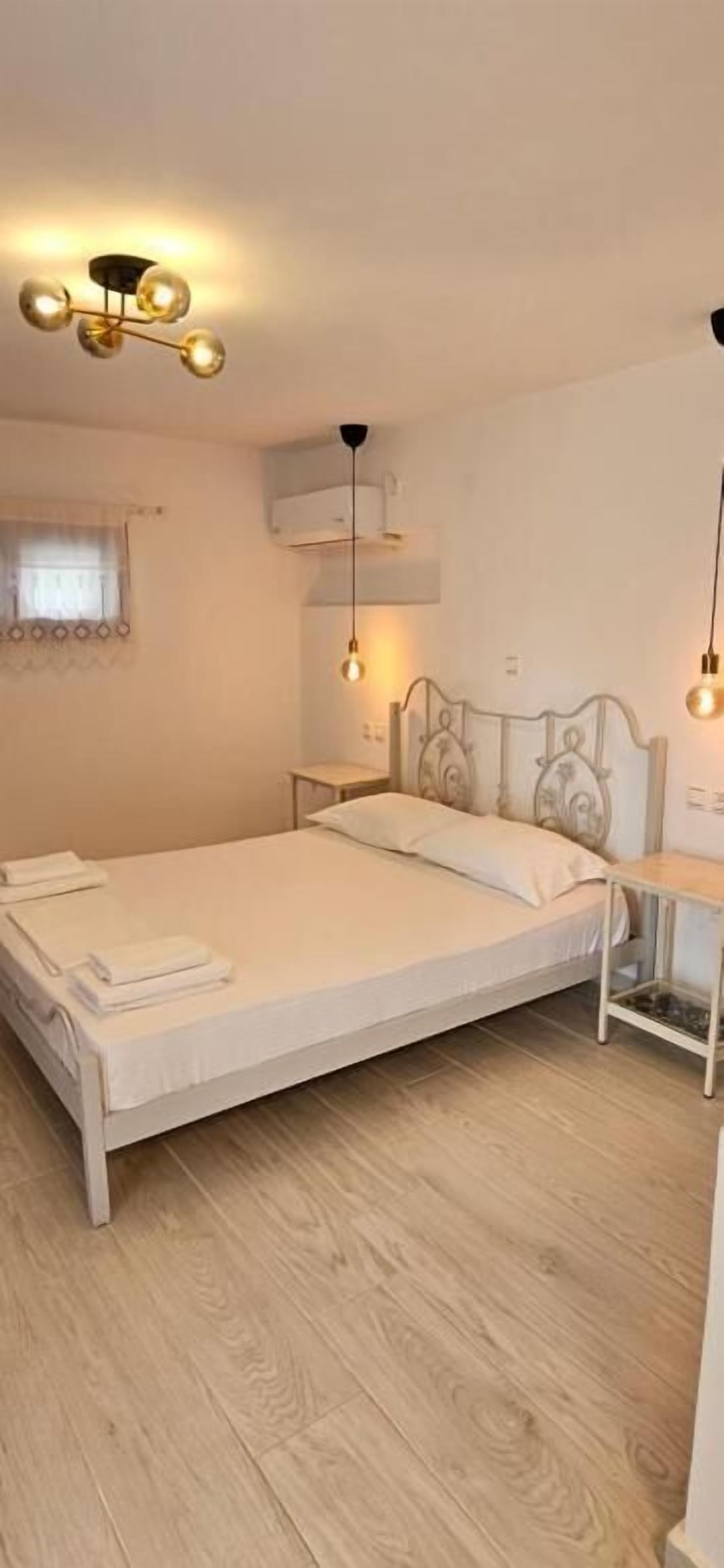 สตูดิโอ, ลานระเบียง, วิวสวนหย่อม | Wi-Fi ฟรี