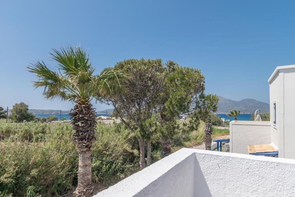 Studio, Partial Sea View | Property grounds