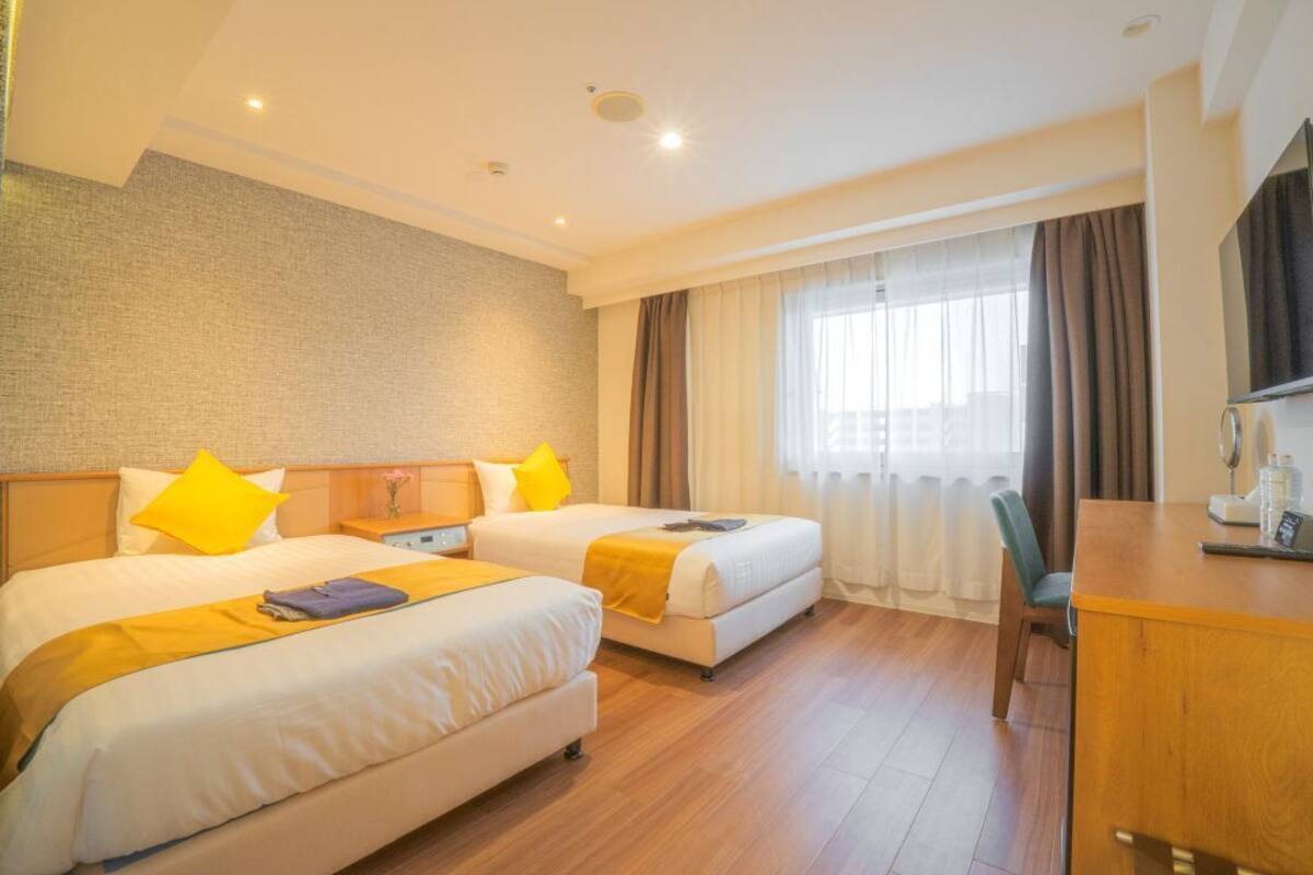 Deluxe Twin Room | Desk, laptop workspace, free WiFi