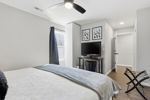 Työpöytä, Wi-Fi, vuodevaatteet