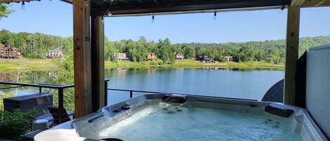 Baignoire à remous extérieure