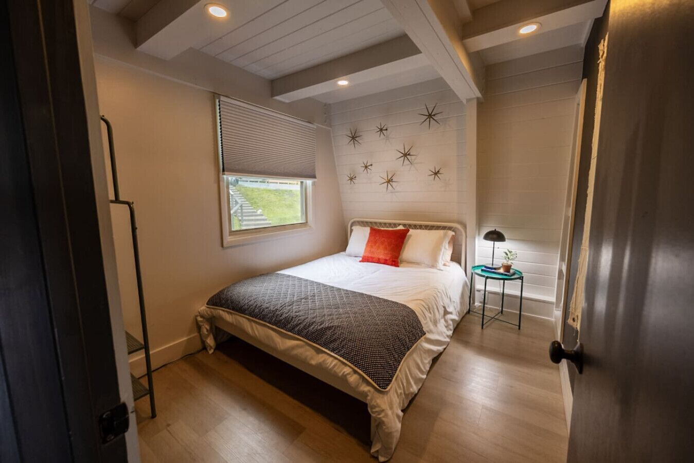 4 Schlafzimmer, Schreibtisch, WLAN, Bettwäsche