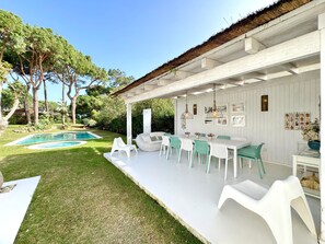 Outdoor dining - VILAMOURA AMAZING VILLA 2 WITH POOL by HOMING (Vilamoura)