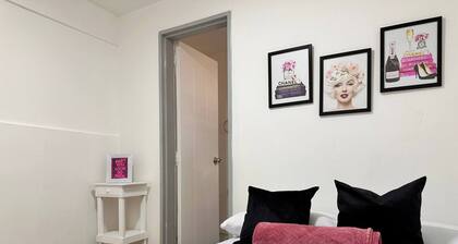 Group Stay 21 Guests, Wifi 900 Mb