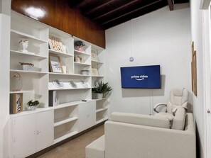 House, Multiple Bedrooms, City View | Interior - Group Stay 21 Guests, Wifi 900 Mb (Medellín)