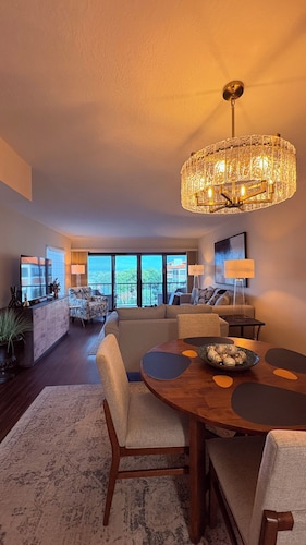 Executive 2-Bedroom Condo in the Heart of Winter Park