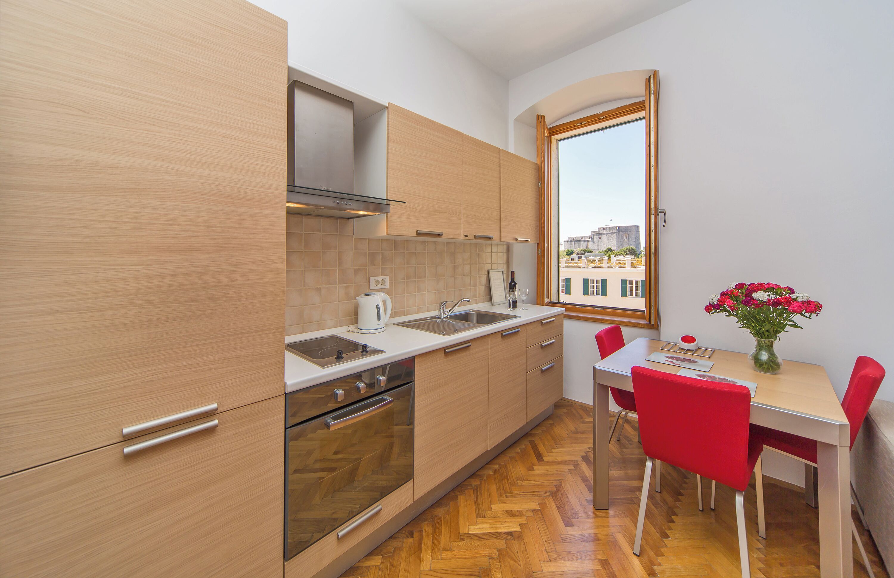 Televisión 100 cm con canales de televisión digitales