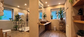Spacious, barrier-free, modern 4-star vacation apartment, directly on the edge of the forest