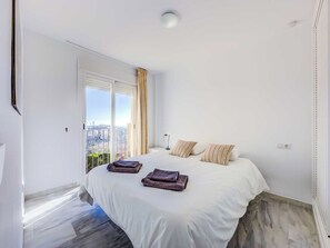 3 dormitorios, wifi gratis, ropa de cama