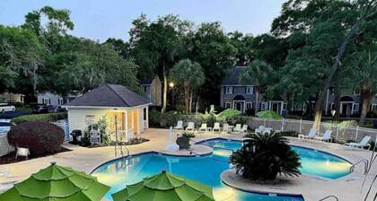 D3 Ocean Walk downstairs. Nice pools, great community easy walk to restaurants.