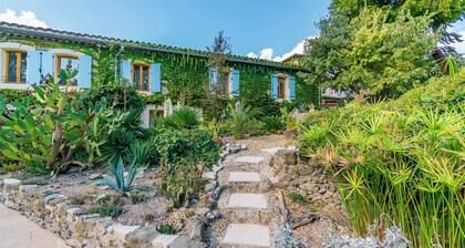 5-bedroom bed & breakfast in pleasant Olonzac with AC