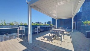 Outdoor dining - Proud Progress Homes - Baía Rio (Seixal)