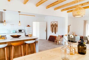 Interior - Proud Progress Homes - Casa Portus (São Brás de Alportel)