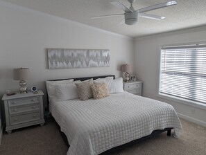 3 bedrooms, iron/ironing board, free WiFi, bed sheets