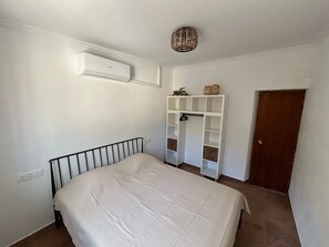 Strykejern/-brett, wi-fi og sengetøy