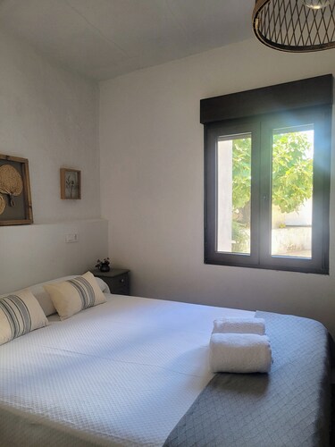 El Corral de la Higuera.  Rural house in Campofrio, between Aracena and Riotinto.