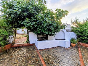 Enceinte de lâhĂ©bergement