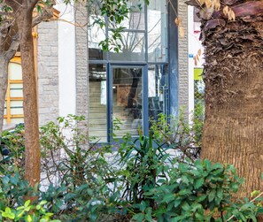 Exterior detail - Lucas apartment 1 (Athina)