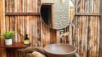 Habitación cuádruple Confort, vista a la playa | Imagen general