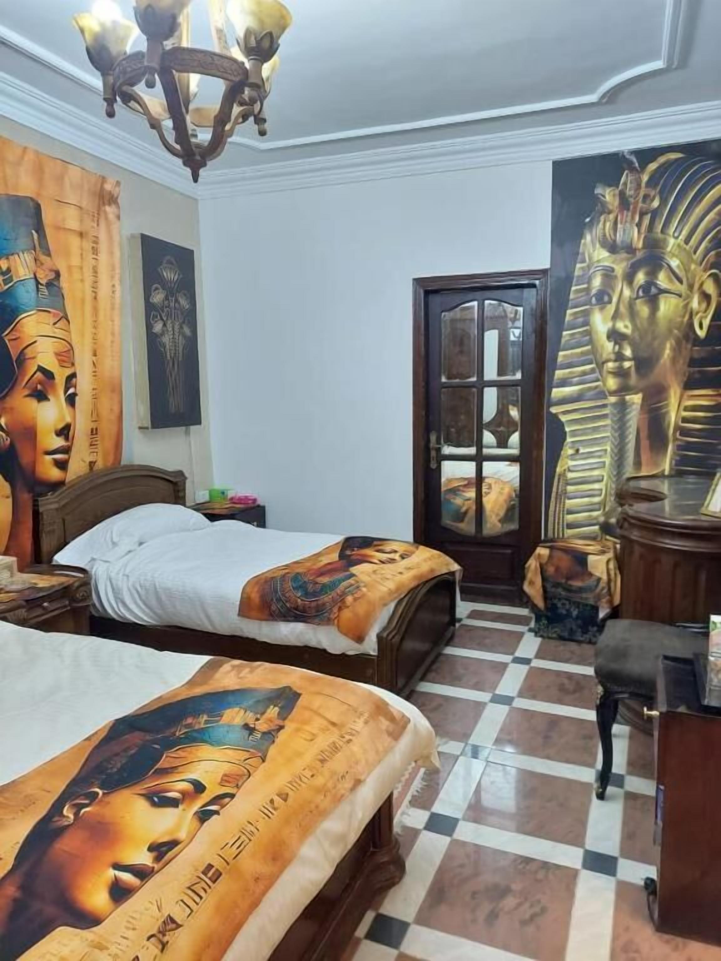 Luxury-Dreibettzimmer, Balkon, Stadtblick | Kostenloses WLAN