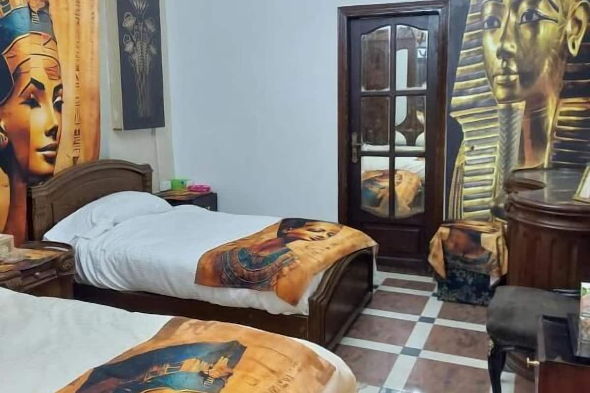 Luxury-Dreibettzimmer, Balkon, Stadtblick | Kostenloses WLAN