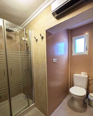 Towels, soap, toilet paper - Barrio de las Letras Studio (Madrid)