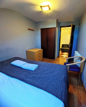 1 chambre, accès Internet, draps fournis