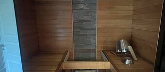 Cozy Well Connected Family Apartment