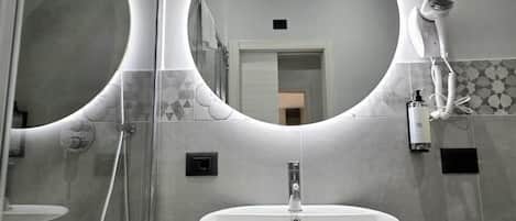 Superior Double or Twin Room, Courtyard View | Bathroom | Shower, free toiletries, hair dryer, towels